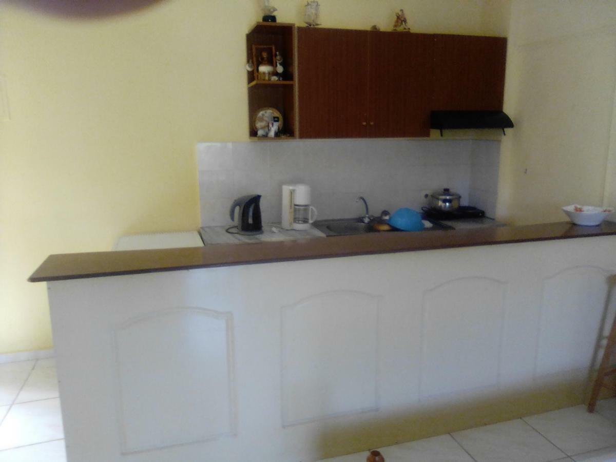 Georgina Family Apartments Mesongí Esterno foto
